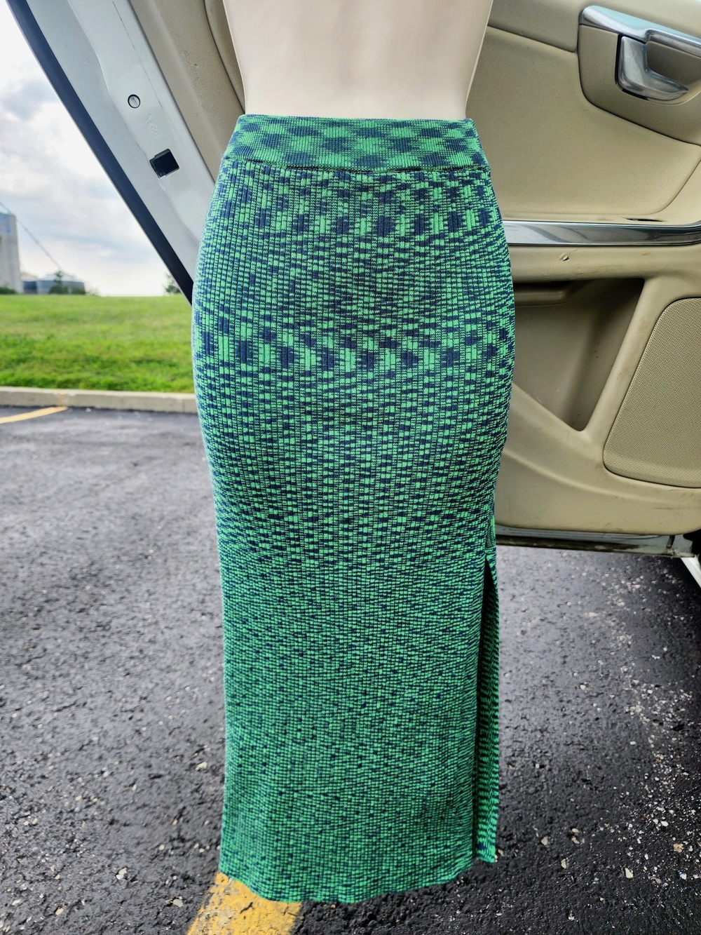 John + Jenn Rhodes Ribbed Knit Column Maxi Skirt with Side Slit in Blue Lime XS